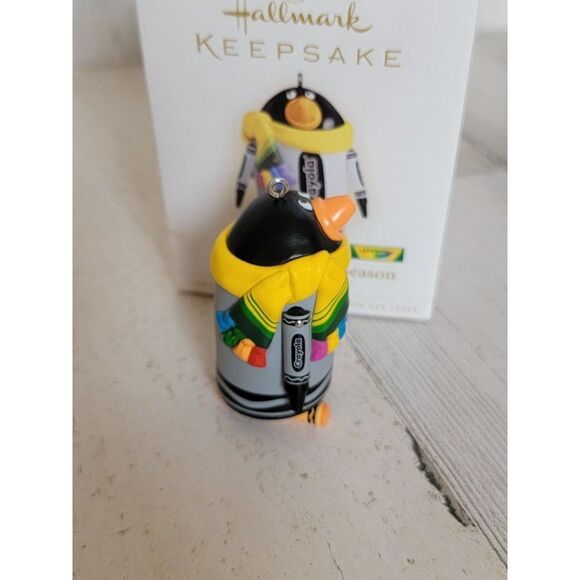Hallmark "Suited" for the Season 2006 Crayola ornament Xmas - Picture 5 of 6